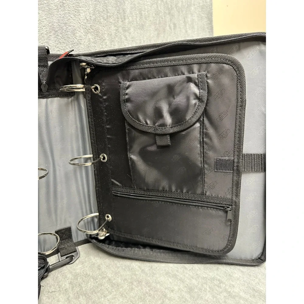 Case-it Zipper Binder Black Gray 3 Ring Expandable Shoulder Strap Handle